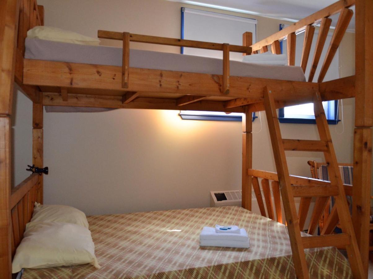 Auberge De Douglastown 가스페 외부 사진